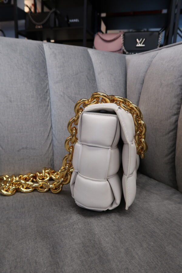 Bottega Veneta Leather Chain Padded Cassette - Image 2