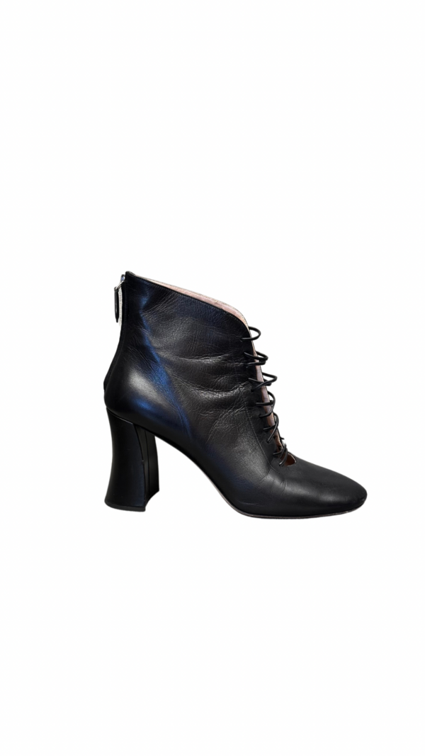 Miu Miu Lace Up Boots (38.5)
