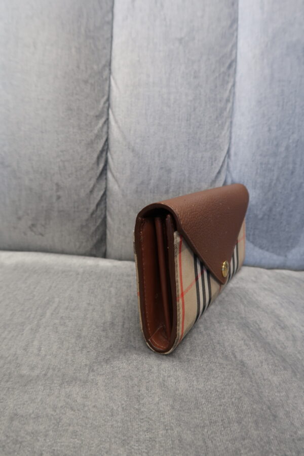 Burberry Check Long Wallet - Image 9