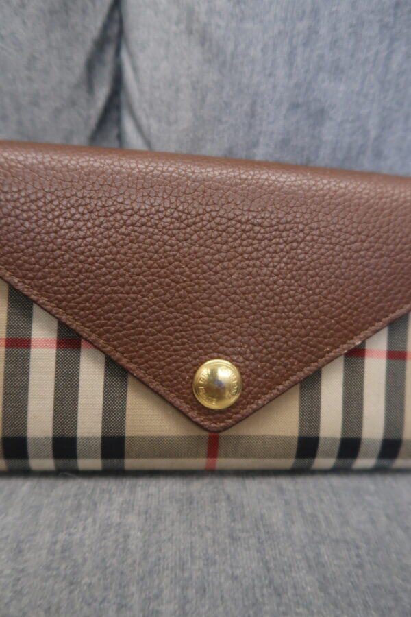 Burberry Check Long Wallet - Image 5