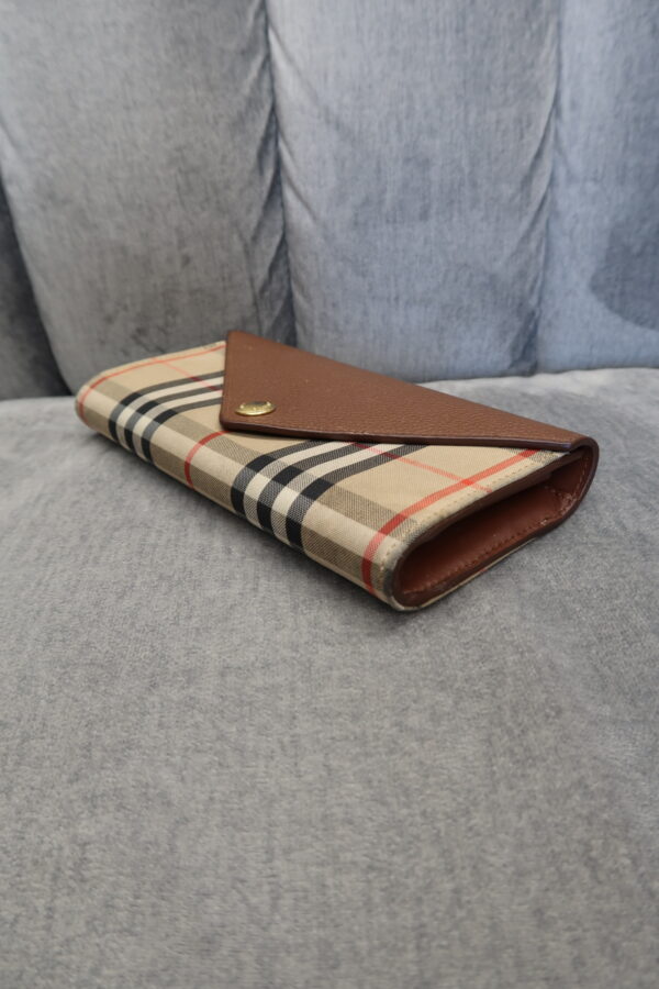 Burberry Check Long Wallet - Image 3