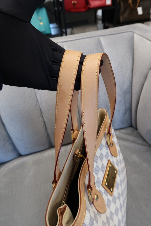 Louis Vuitton Hampstead PM - Image 11