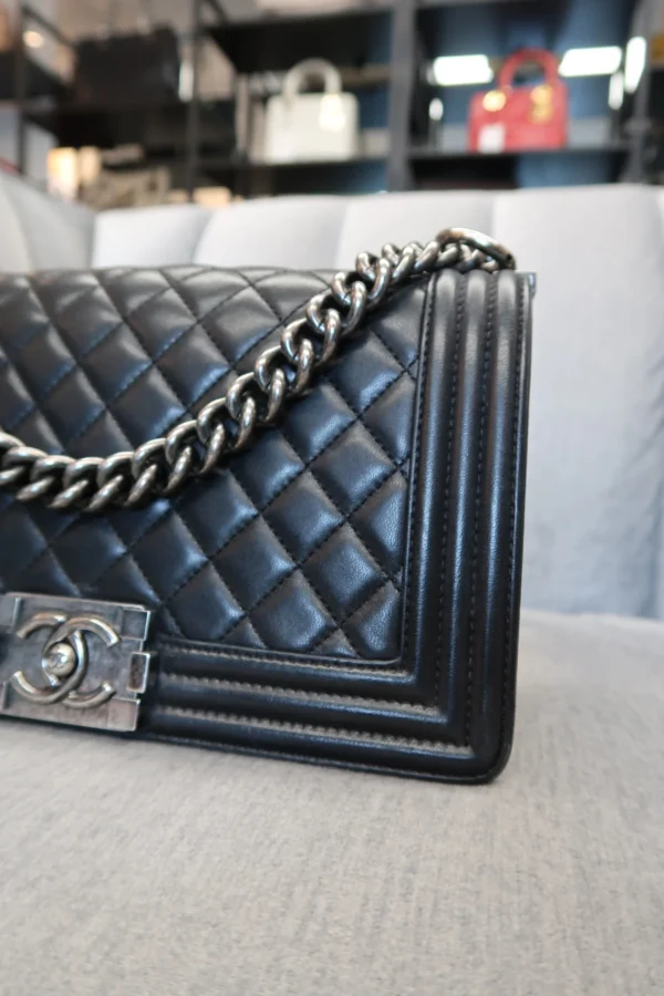 Chanel Old Medium Boy - Image 5