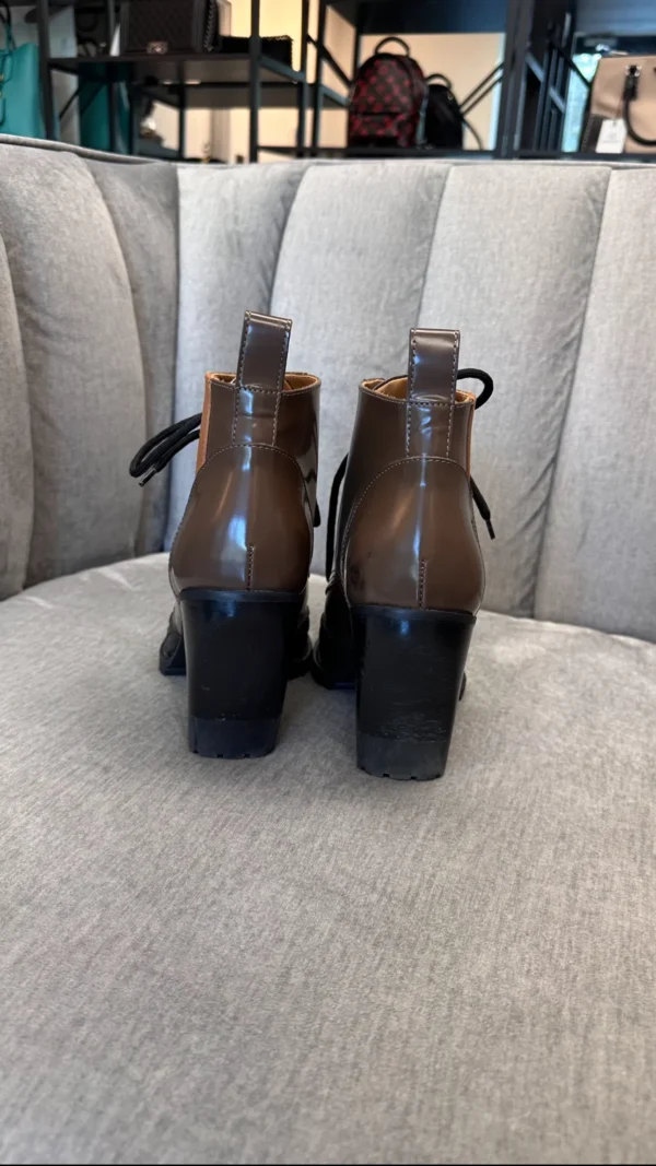 Chloe Lace Up Boots (38) - Image 5