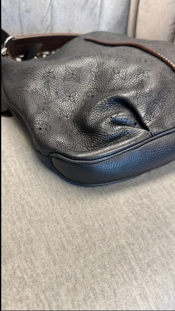Louis Vuitton Mahina Selene PM - Image 6