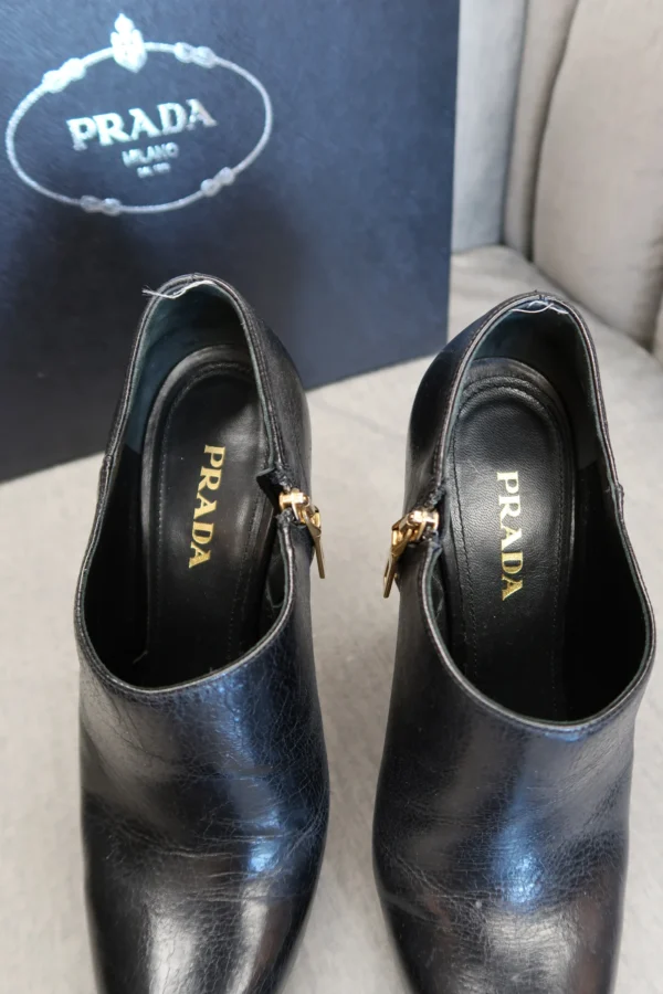 Prada Calzature Donna Booties (38.5) - Image 5